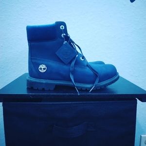 Women Size 10 Blue Timberland Boots